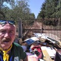 Rifiuti abbandonati davanti ad una villa: il ritrovamento dei Federiciani