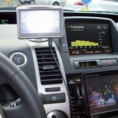 La ricarica dell'auto elettrica direttamente dallo smatphone con un click