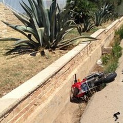Incidente sull'Andria-Trani: moto contro camion. Un ferito