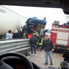 Scontro tra Tir ed auto sulla Andria - Barletta: grave un 40enne canosino
