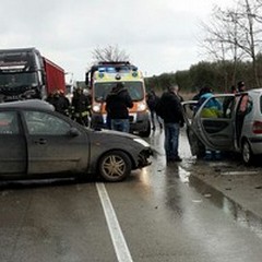 Scontro tra due auto sulla SP 231: due feriti in codice rosso