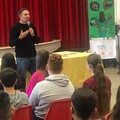 All'I.C.  "Verdi-Cafaro " l'incontro con lo scrittore Roberto Bratti