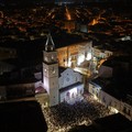 Processione notturna della Madonna dei Miracoli: migliaia di persone ad accogliere la patrona di Andria