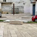 Materassi lasciati in Largo Grotte, l'indignazione della Sindaco Bruno: "Meno fatica se chiamavano il numero verde per lo smaltimento "