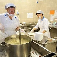 Mense ospedaliere:  "La 3^ Commissione accoglie proposta di Marmo (FI) per chiedere sospensione gara unica "