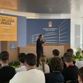 Roberto Mercadini incontra gli studenti di Andria nell’Agorà del Consiglio regionale della Puglia
