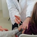 Vaccinazioni anti-Covid: aumentano i cittadini che hanno ricevuto la quarta dose