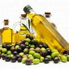 Olio d'oliva: tutelare produttori e consumatori