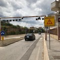 Rischio caduta pannelli in ferro arrugginiti su via Bisceglie