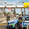 Sventata rapina ad autotrasportatore di olio ad Andria, in azione la Polizia di Stato