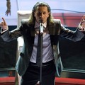 Povia ad Andria per "Dobbiamo salvare l'innocenza "