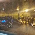 Ristoratori ed esercenti bar protestano sotto il Comune: qualche giorno di preavviso prima di decretare la zona arancione