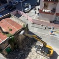 Demolizione rudere di via Trani angolo via Ennio: le operazioni si concluderanno per fine mese