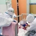 Covid, la mamma di una piccola paziente di 2 mesi: "Combattiamo contro questo mostro "