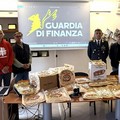 Oltre cinquemila pizze e pinze falsamente italiane devolute alla Caritas