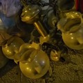​Rifiuti abbandonati in Largo Grotte, incivile incastrato dalle telecamere: stangata da 1.000 euro