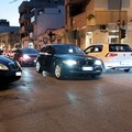 Automobilisti e centauri sfrecciano su viale Venezia Giulia, i residenti: «Così distruggono la quiete pubblica»