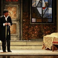 Emilio Solfrizzi in “Sarto per Signora”, regia di Valerio Binasco