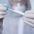 Calano i contagiati 594 in Puglia ma anche i tamponi effettuati, solo 4.560 test