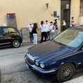 Drammatico impatto tra una e-bike ed una Fiat Punto in via Genova: ferito un minore