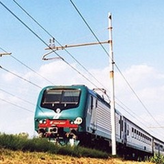 Ferrovie del Sud Est, De Lorenzis (M5S): «Delrio mente sulla sicurezza dei treni»