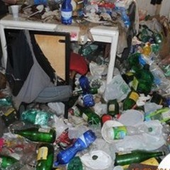 Due canosine segregate in casa salvate dalla Polizia Municipale