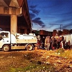 Terribile scoperta a Barletta: cadavere in una condotta di via Andria