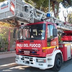 Vigili del Fuoco: dopo le proteste arrivano pick-up ed autoscala