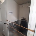 Bagni provvisori in pessime condizioni a Castel del Monte, la denuncia di alcuni turisti