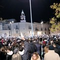 In migliaia in piazza Catuma alla fiaccolata per Vincenza Angrisano