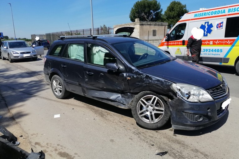 incidente stradale sulla Bisceglie Andria