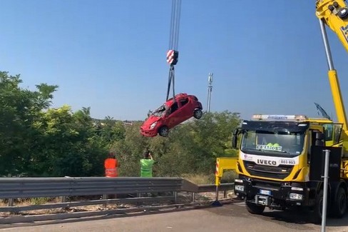 strada statale 16 bis all'altezza dell'uscita Trani sud-Capirro