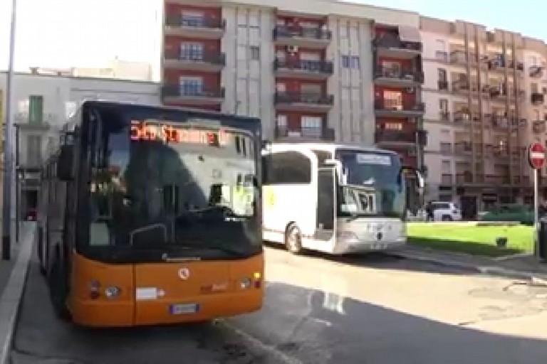 pulman in piazza del Bersagliere