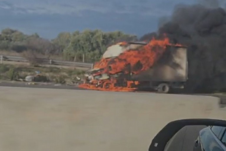 Camion a fuoco