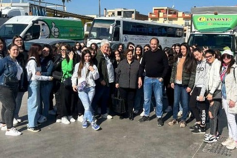 riciclo ed al riutilizzo degli indumenti usati