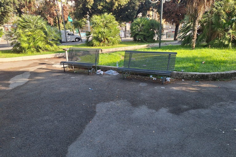 Cartacce e bottigliette