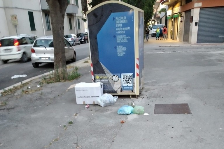 Abbandono di rifiuti ad Andria