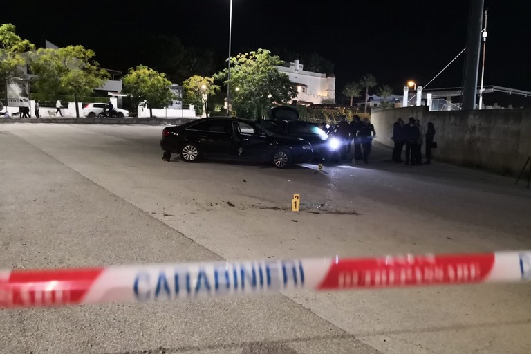 sparatoria a Canosa di Puglia
