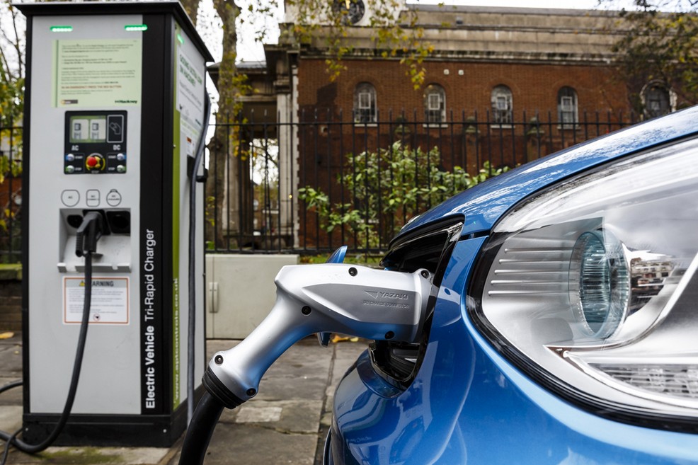 colonnina ricarica auto elettriche