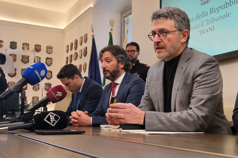 Conferenza in prefettura sui furti dauto