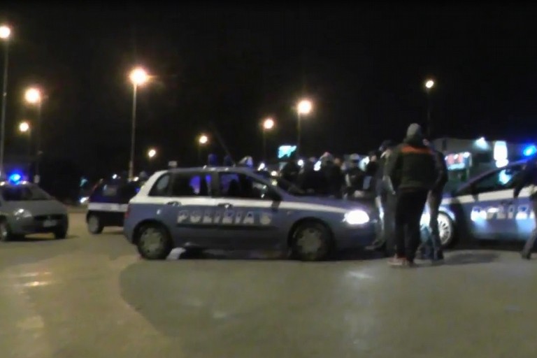 posto di controllo delle Forze dell'ordine