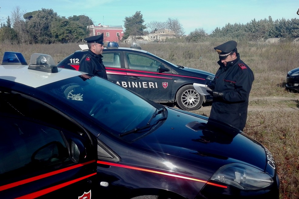 Carabinieri in campagna