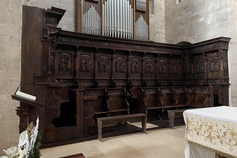 Coro ligneo della Concattedrale san Pietro di Bisceglie