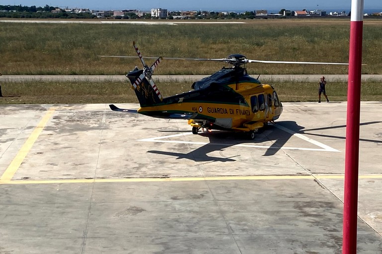 elicottero della Guardia di Finanza