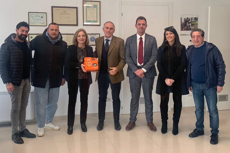 donato defibrillatore alla Questura di Andria