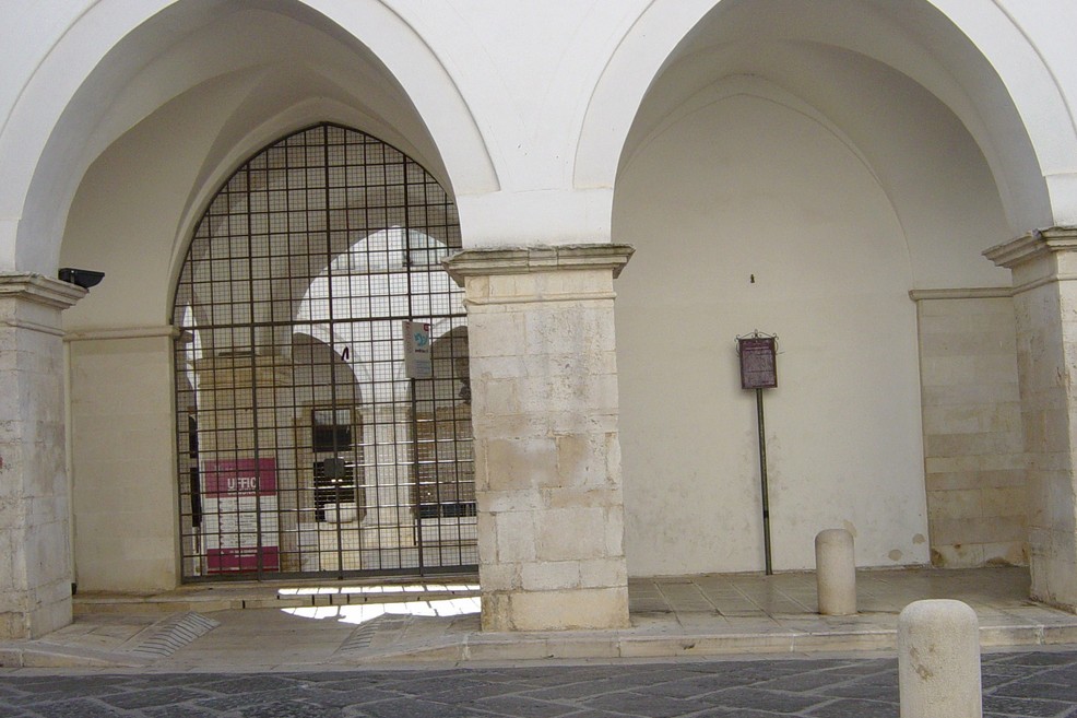 chiostro San Francesco. <span>Foto Vincenzo Cassano</span>