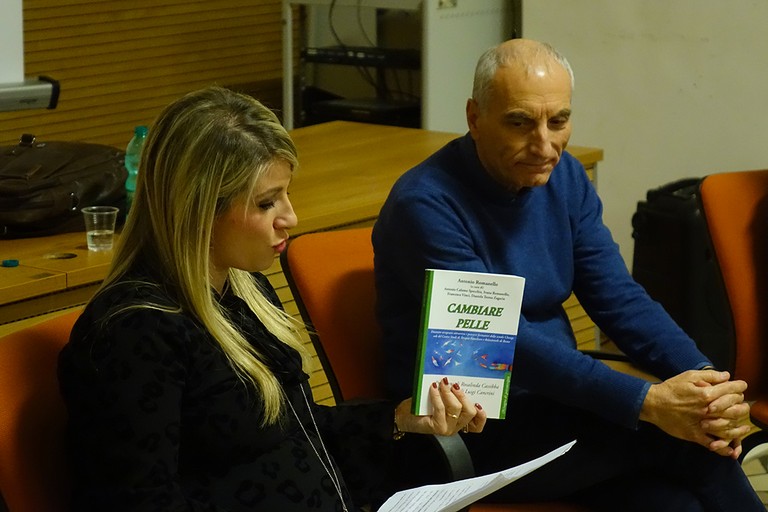 Avvincente conferenza per la presentazione del volume “Cambiare Pelle”. <span>Foto Riccardo Di Pietro</span>