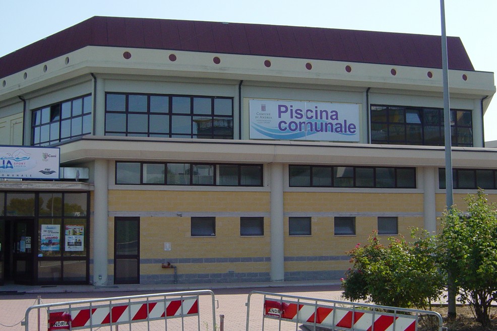 piscina comunale. <span>Foto Vincenzo Cassano</span>