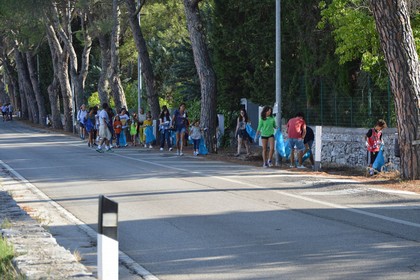 Passeggiata ecologica a Castel del Monte