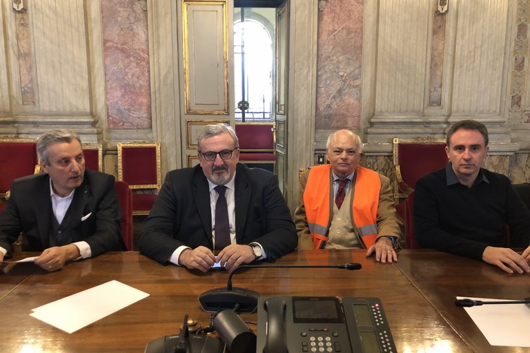 Gilet arancioni, Emiliano: